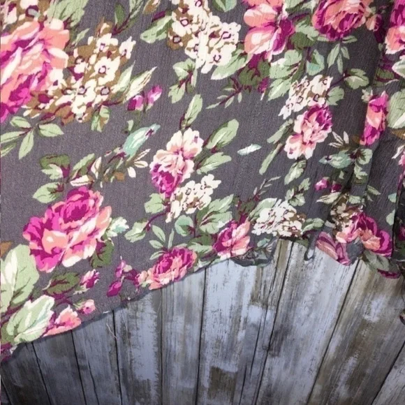 Umgee Grey Floral Dress/Tunic - Picture 4 of 6